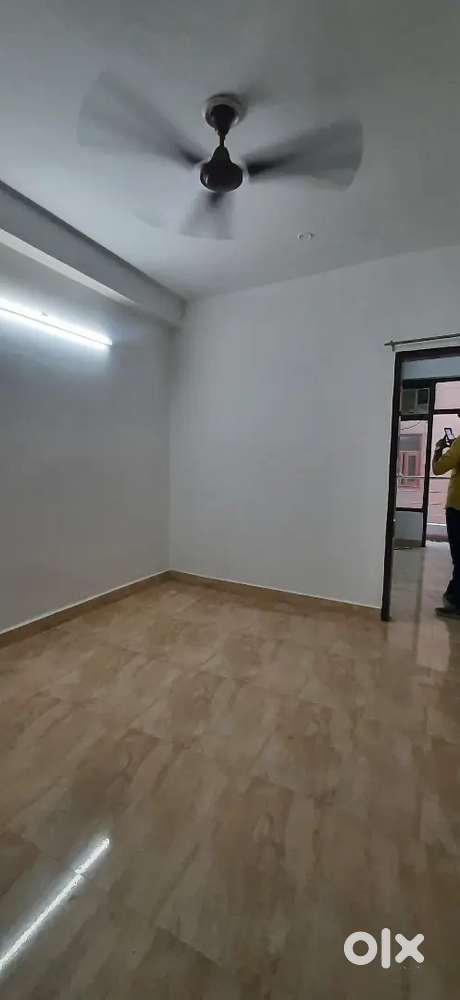 1BHK Available On Rent In Chattarpur near DLF farms.