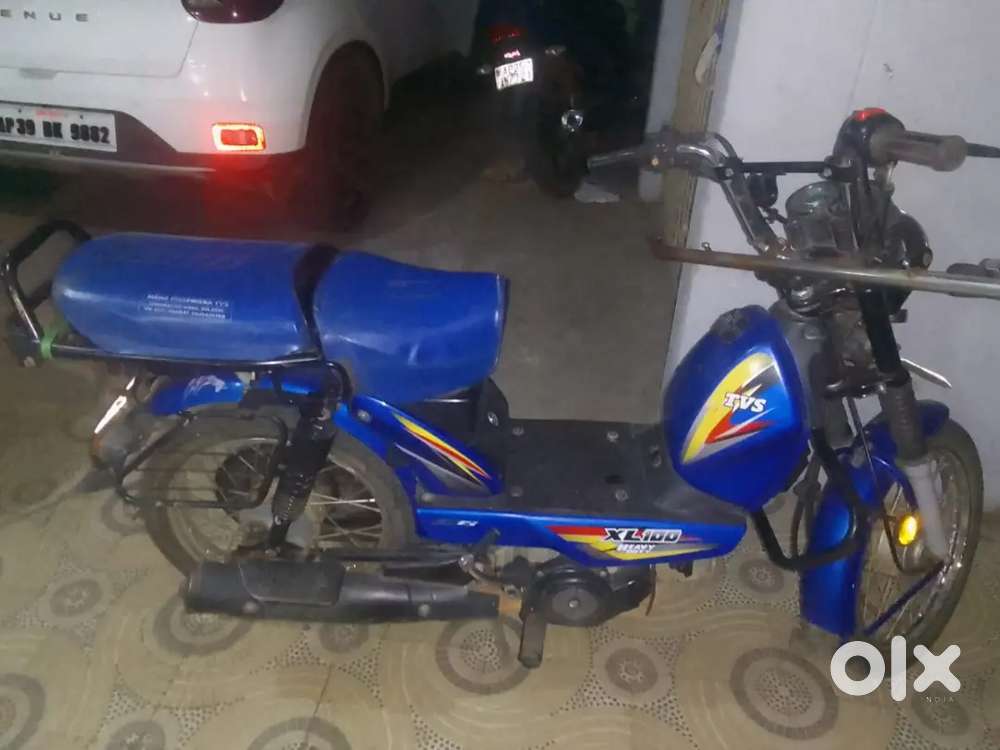TVS XL 100 HEAVY DUTY