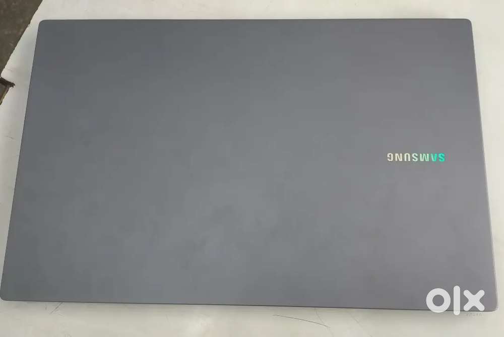 SAMSUNG LAPTOP
