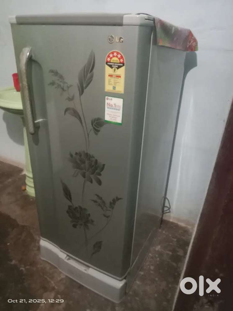 5years old fridge   LG fridge  4000