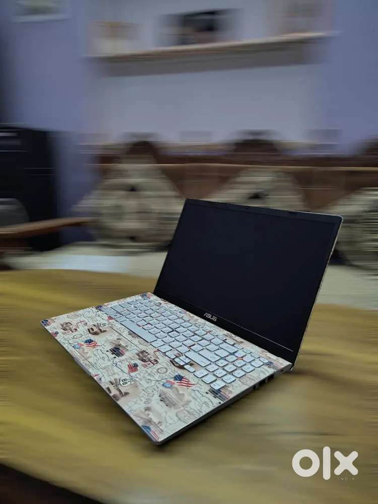 Asus Vivobook 15 - i3 10th Generation 8-512 SSD