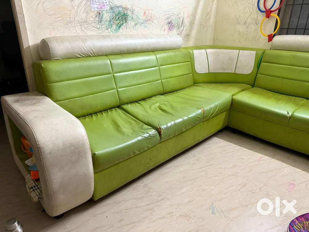 Sofa White & Green