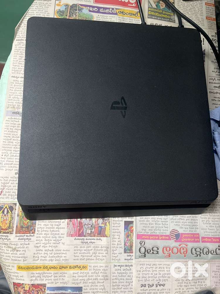 PlayStation 4 slim