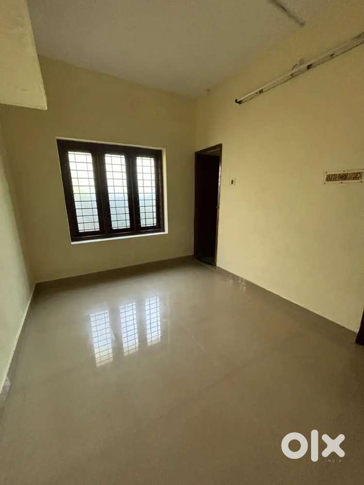 2BHK HOUSE,AUITABLE FOR A SMALL FAMILY.CALM AND QUITE AREA..