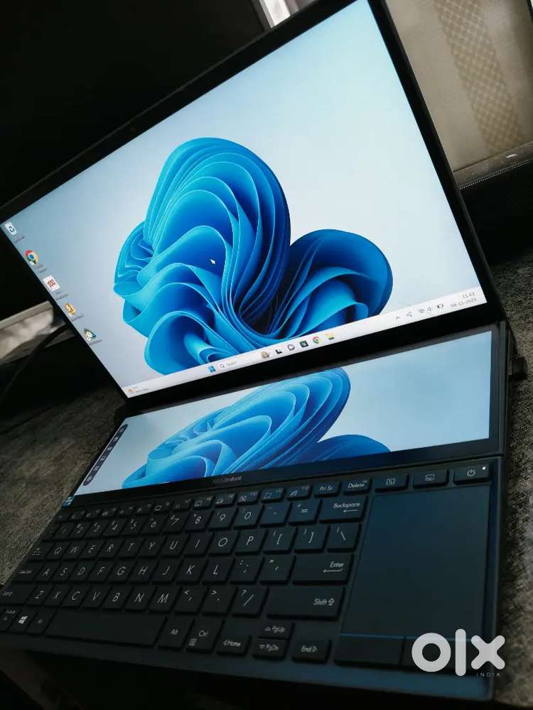 Asus zenbook doal screen laptop