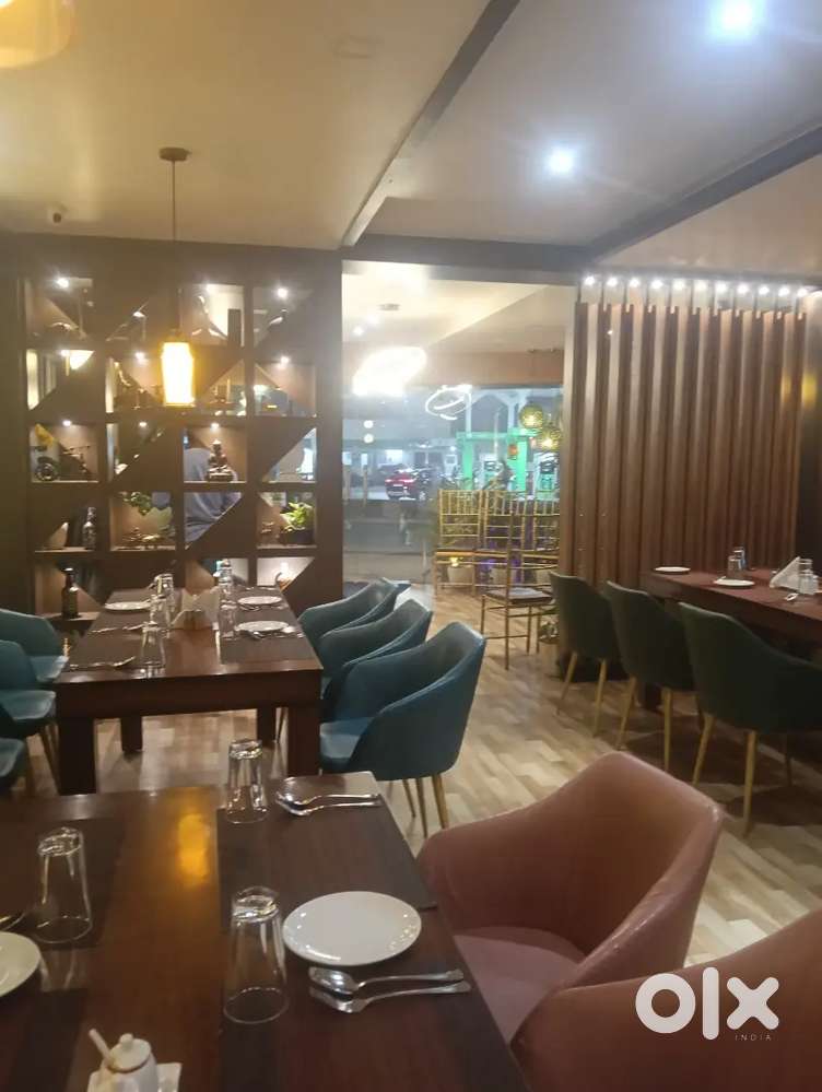 Hotel Service & Waiter