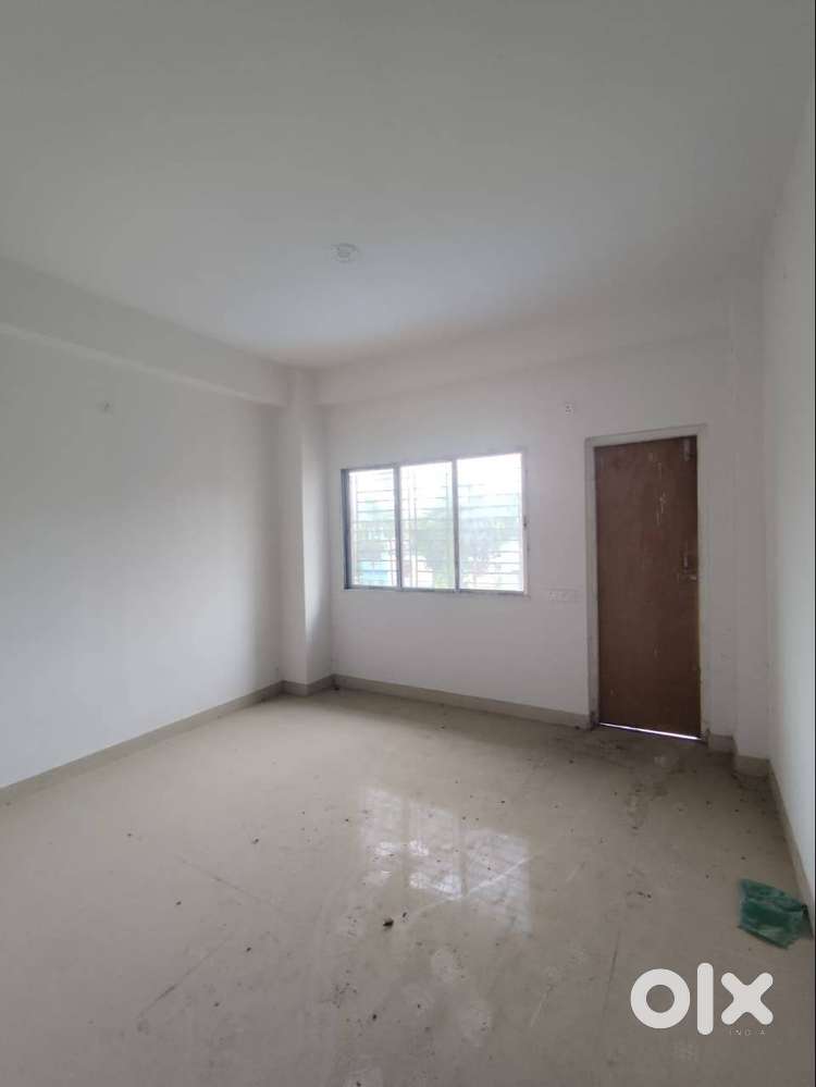Spacious 3 BHK flat for rent