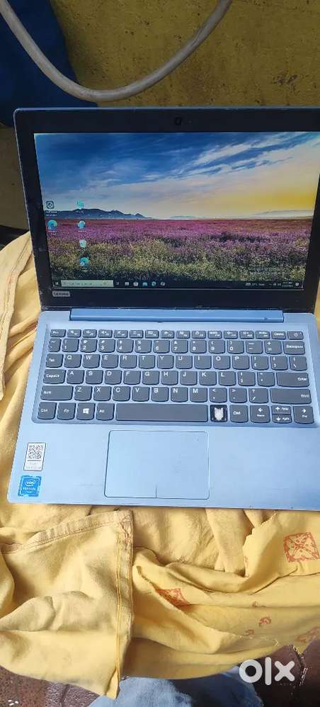 Lenovo laptop 4gb 1tb + sony home theatre 5.1