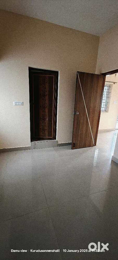 1BHK EAST FOR RENT 2ND FLOOR