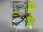 Pair of skates with safety accessories