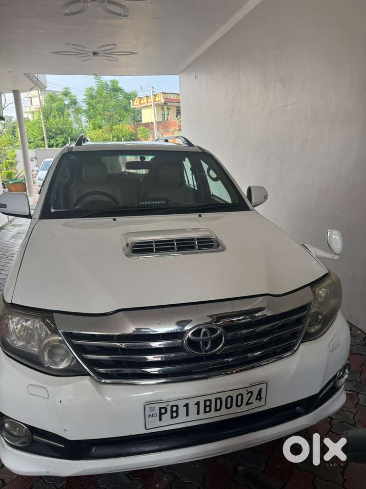 Toyota Fortuner 2013 Diesel Well Maintained