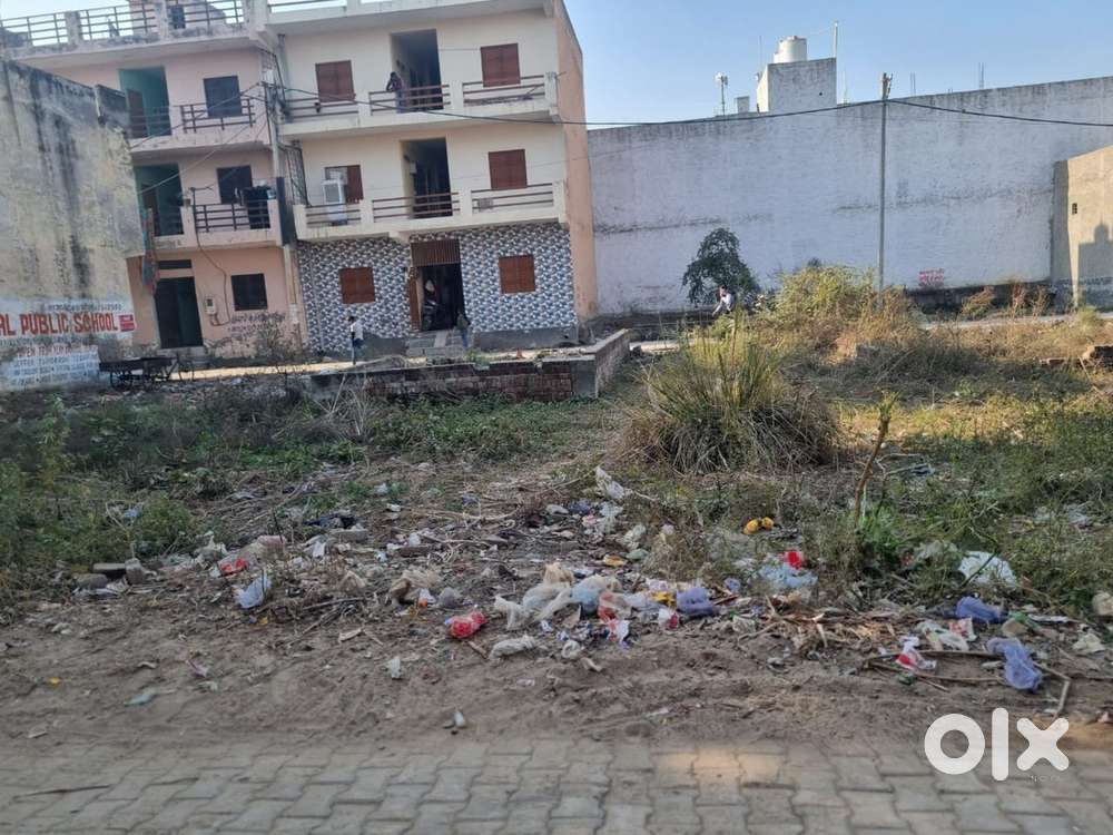 North Facing 100 Gaj Plot  30×30  18 Ft Road