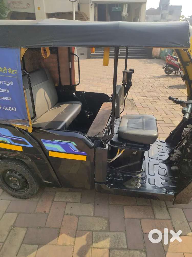 Mahindra treo elecrial auto