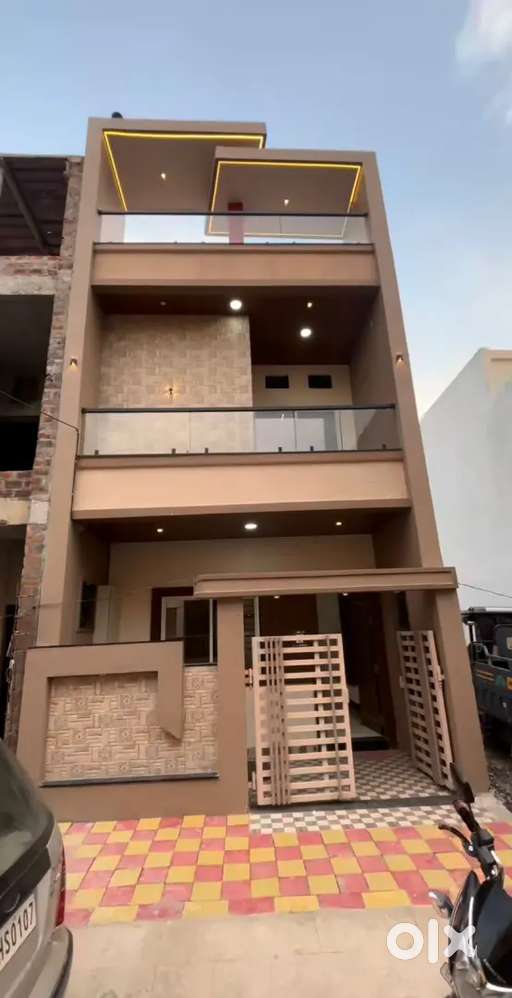 Available Plots and Bangalow