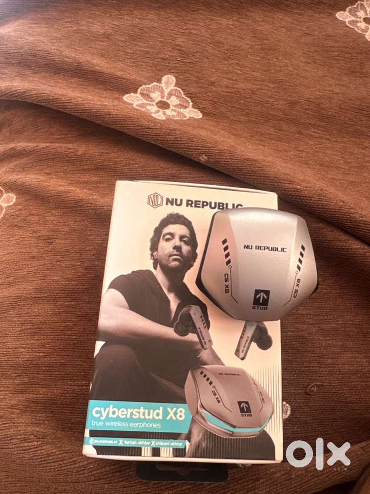 Nu republic ear buds. New gen