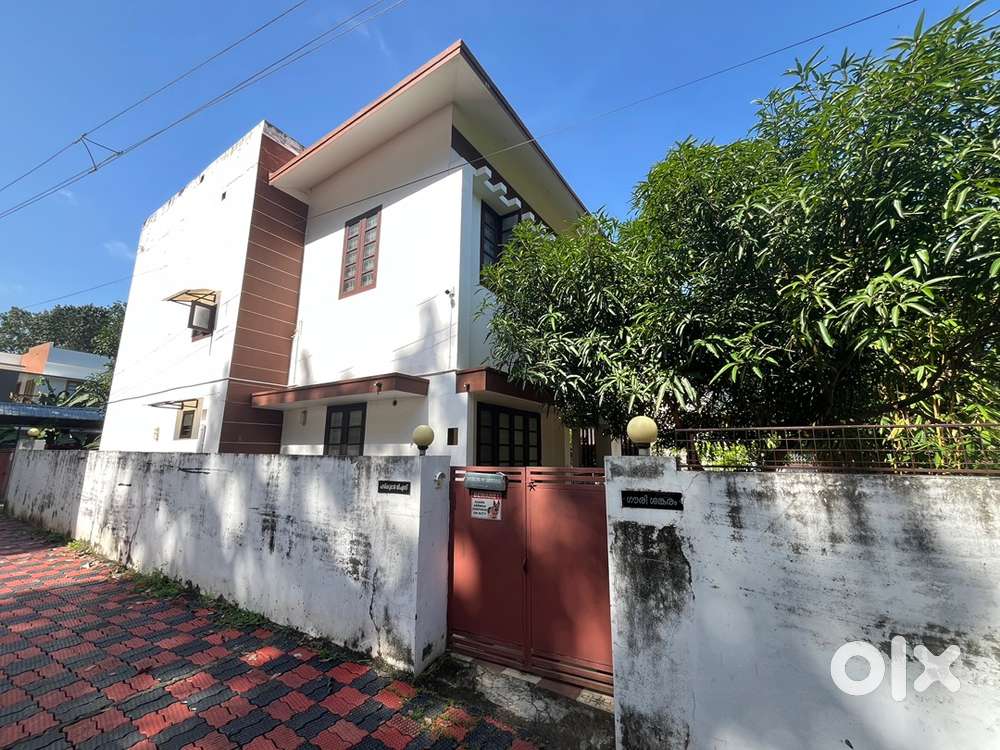 House and shop (highway side)