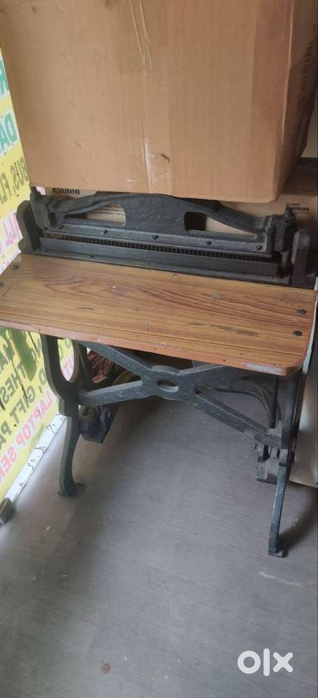 SPIRAL BINDING MACHINE