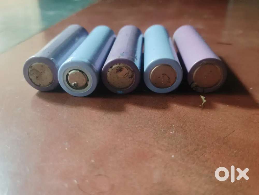 Lithium battery 5 ps