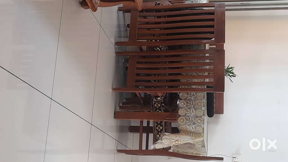 6 seater dining table