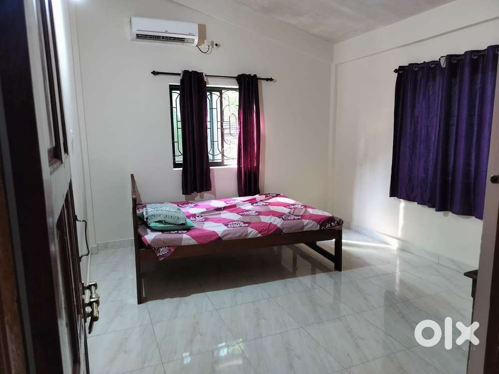 For rent (25000) per month