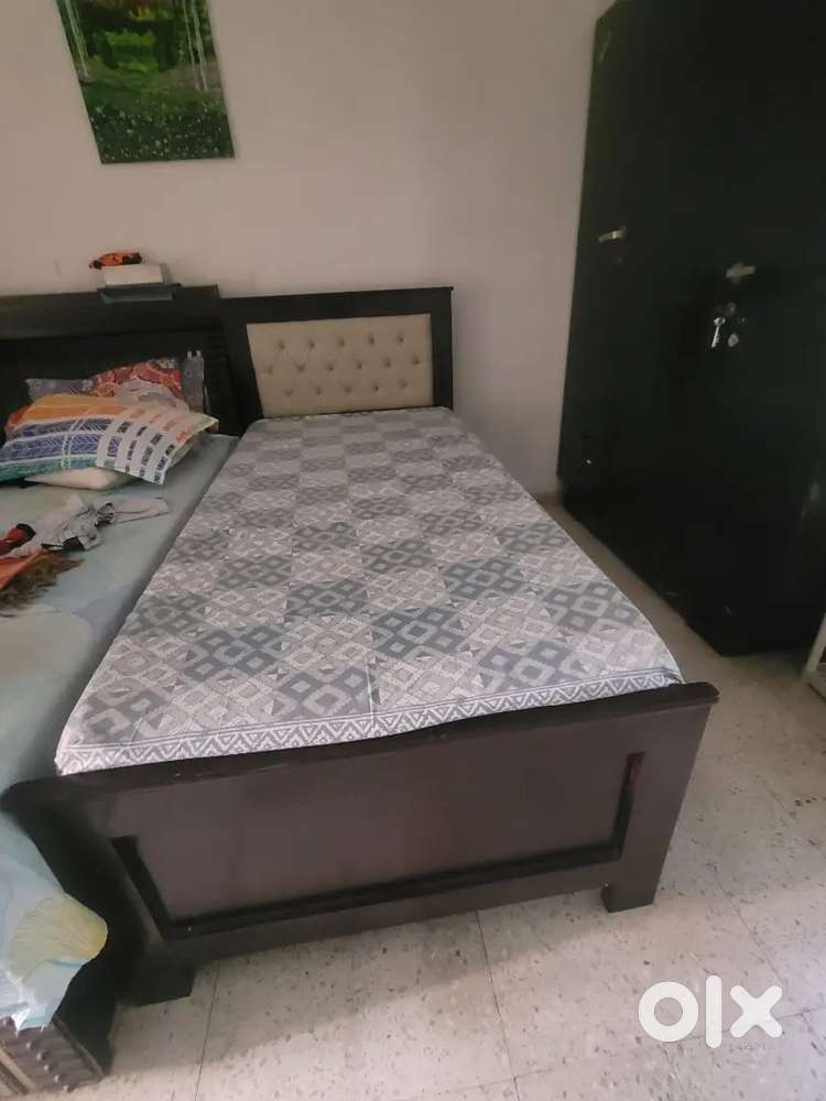Teakwood Single bed