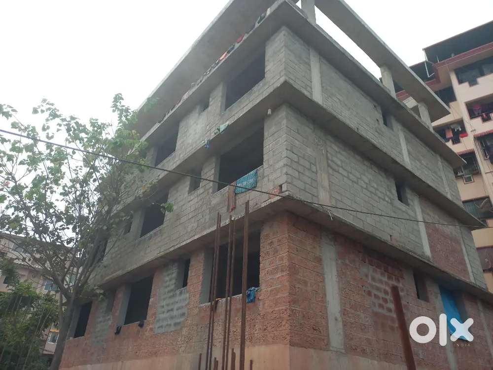 Urvastore commercial building 6000 sq/feet sale