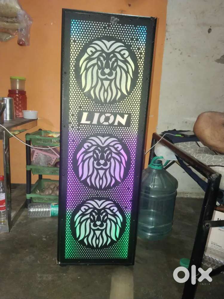 Lion speaker 35000 w  box ke sath