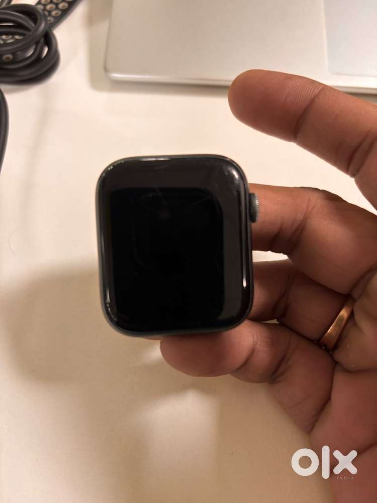 Apple watch series 4 (gps only) for sale