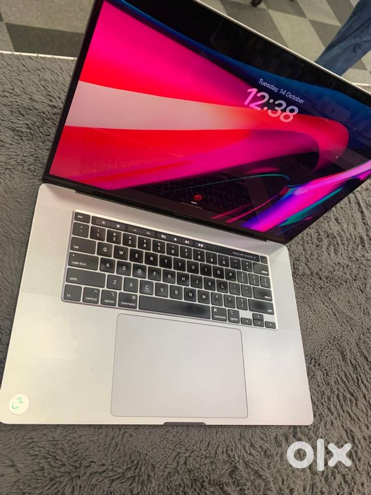 Macbook pro A2141/16inch/2019/Core i9/32GB RAM/512GB SSD/5.5GB GRAp