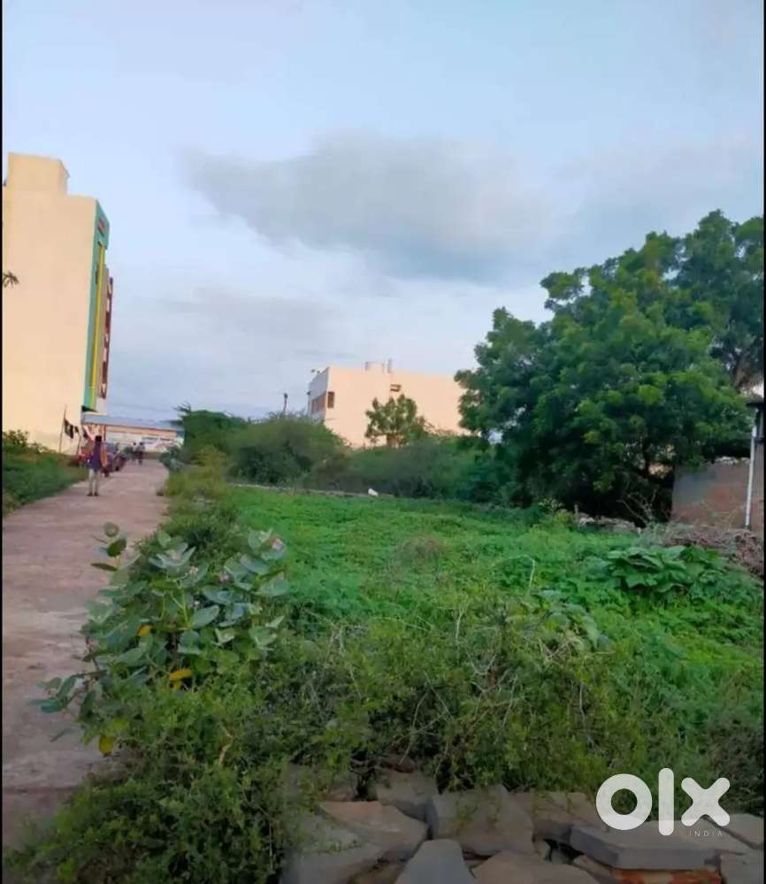అమ్మకానికి 4 సెంట్ల / 1692 Sqft భూమి