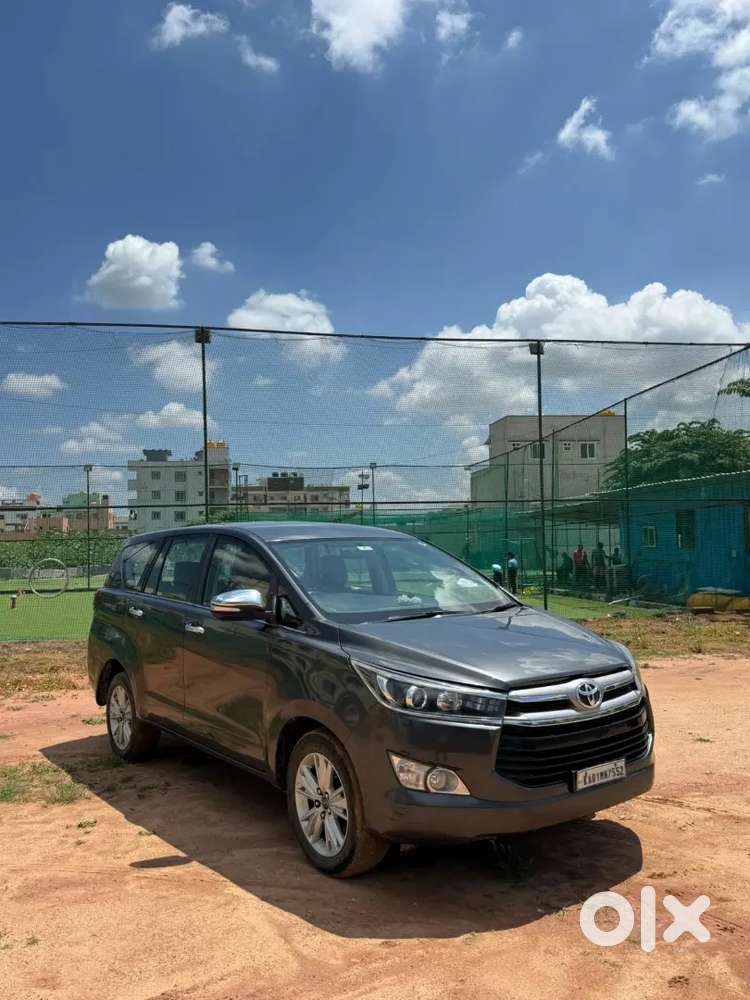 Toyota Innova Crysta 2016