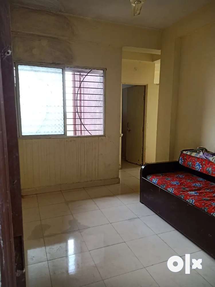 1BHK Flat For Urgent Sale On Mohbala Road. (Price Negotiable)