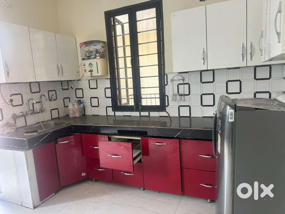 Two bhk upper portion