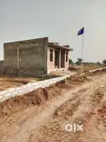 Female assistant for counter