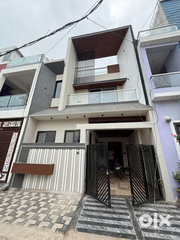 2 bhk इंडीपेंडेंट सेमीफरनिश