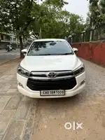 Toyota Innova Crysta 2.4 V 7 STR, 2017, Diesel