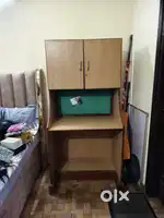 Computer table