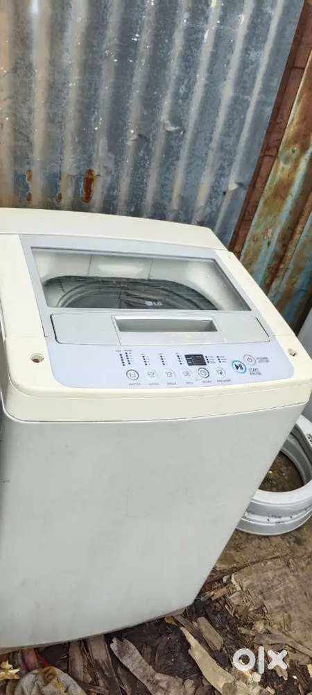 TOP LOAD WASHING MACHINE AVAILABLE GOOD WORKING CONDITION FOR SELLING