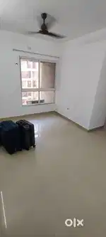 DB Ozone Building / Looking for a flatmate