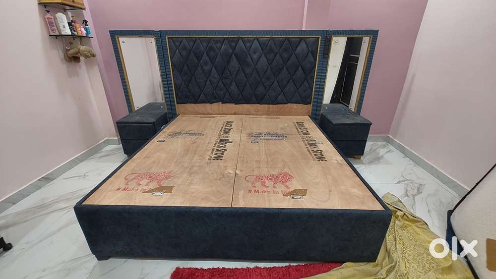Double bed with dressing table