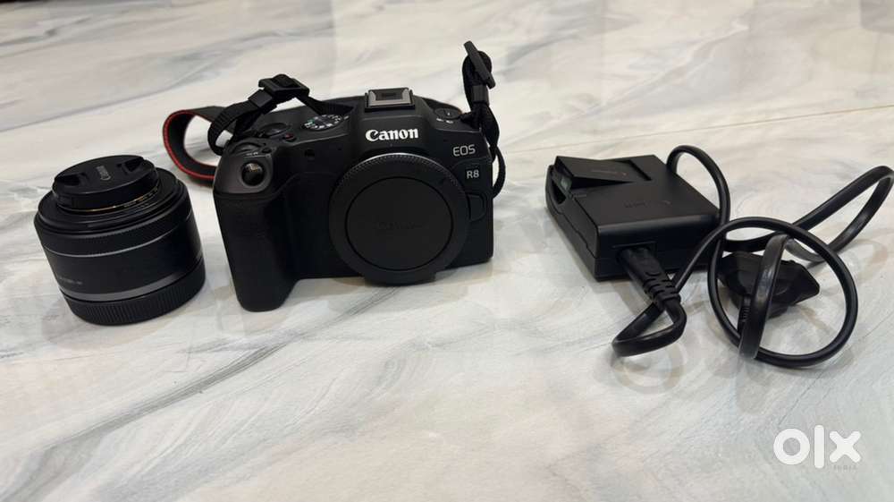 Canon EOS R8 – Like New