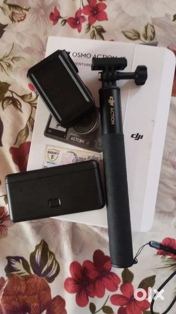 Dji osmo action 4 camera advanture combo full ok condition