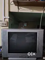Samsung Plano CRT TV in great condition