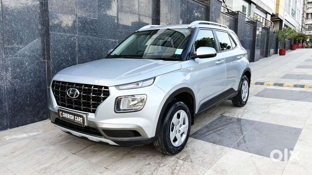 Hyundai Venue S 1.2 Petrol, 2021, Petrol