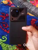 Vivo x80 pro, little crack on side but still working properly,