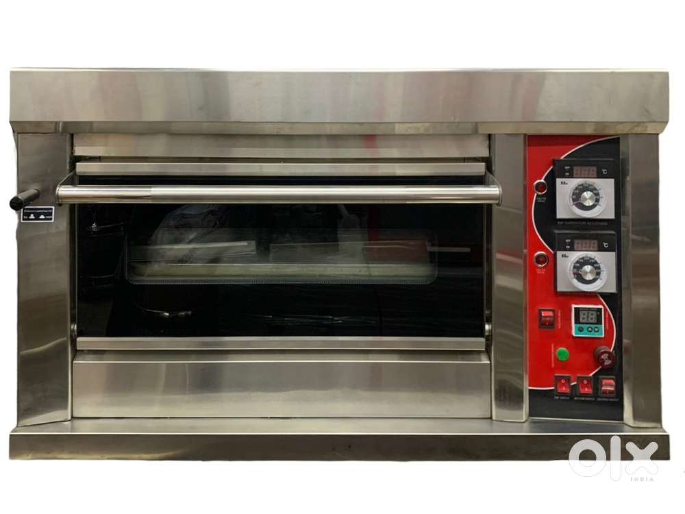 Commercial pizza oven