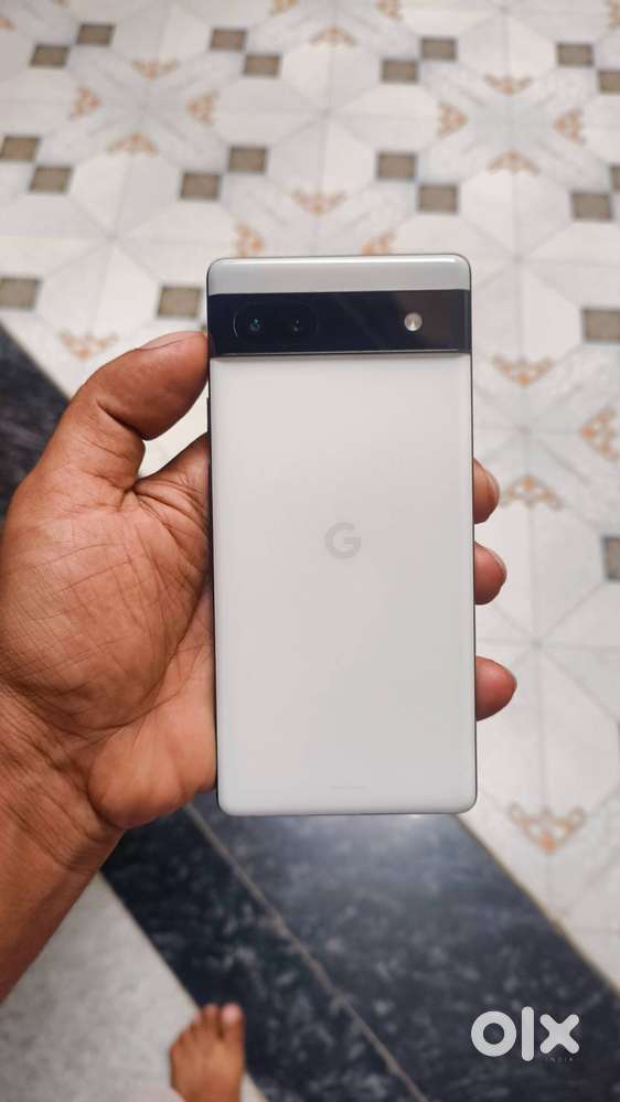 Google pixel 6a 6/128 1yr old