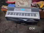 Electronic Keyboard with Stand