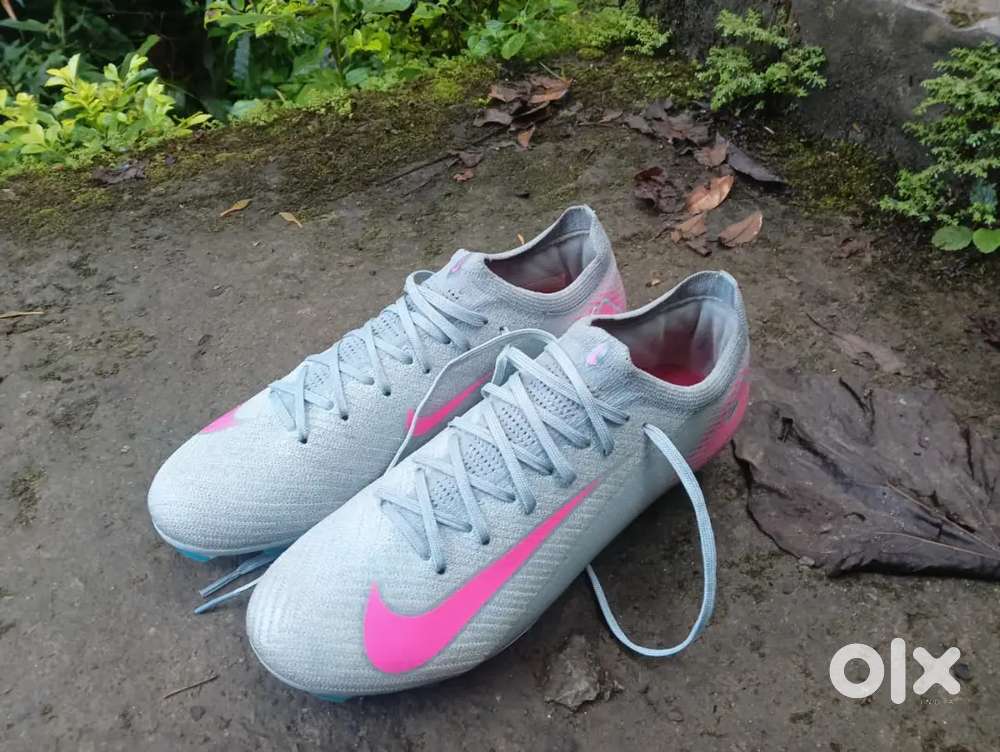 Football boots Nike