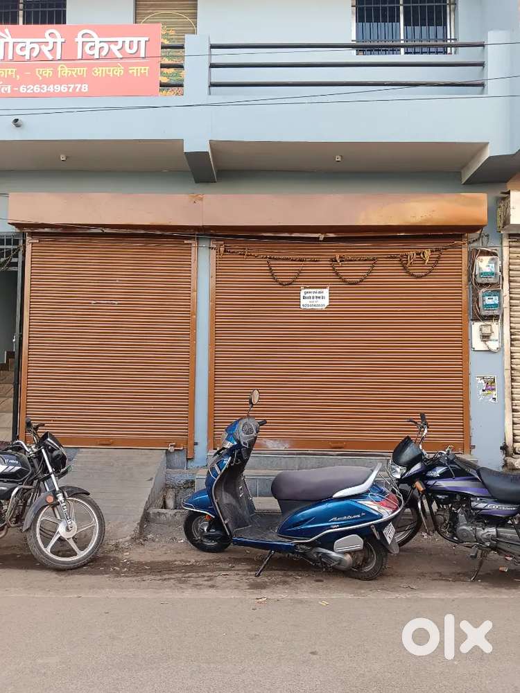 Raipura chowk me shop available for rent